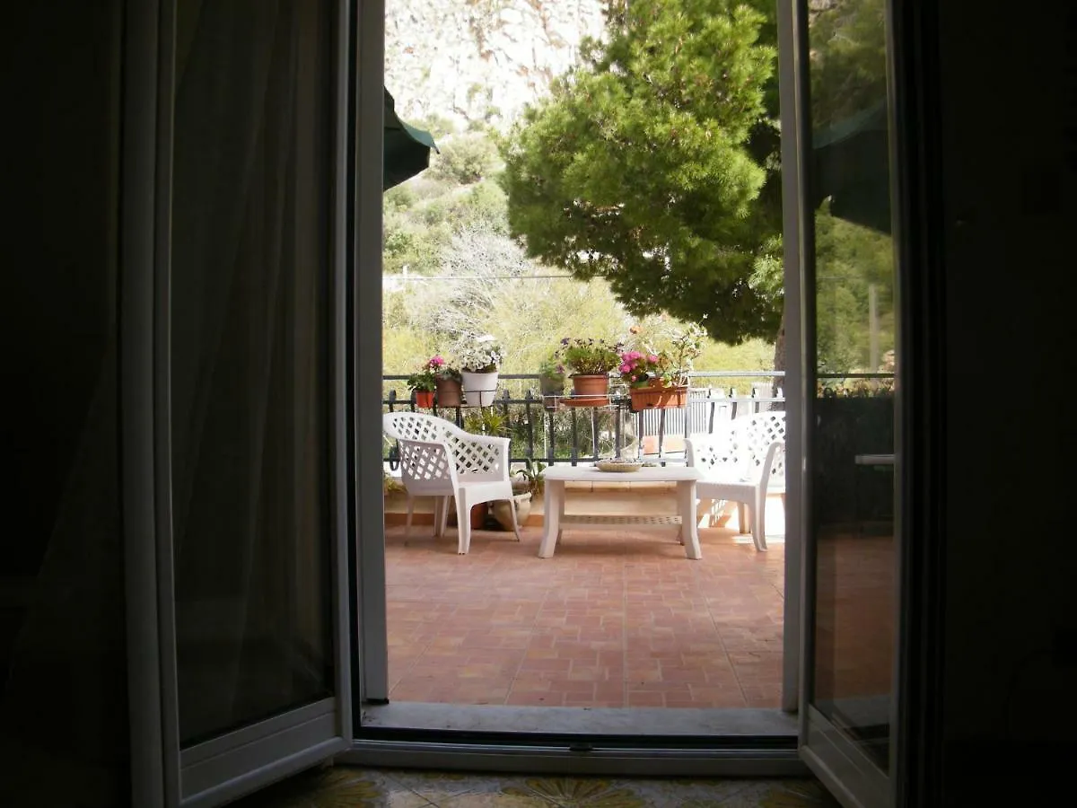 Konukevi Miramare Mondello Otel Palermo İtalya